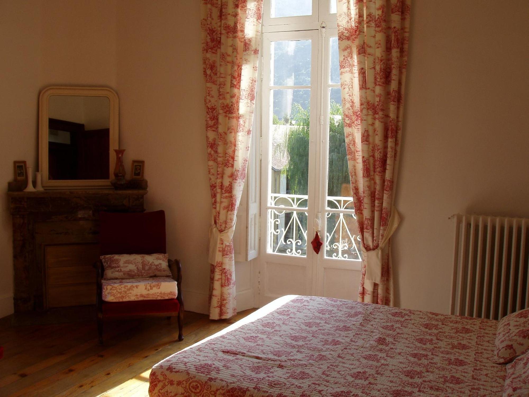 Hôtel Castel de la Pique Bagneres-de-Luchon Quarto foto
