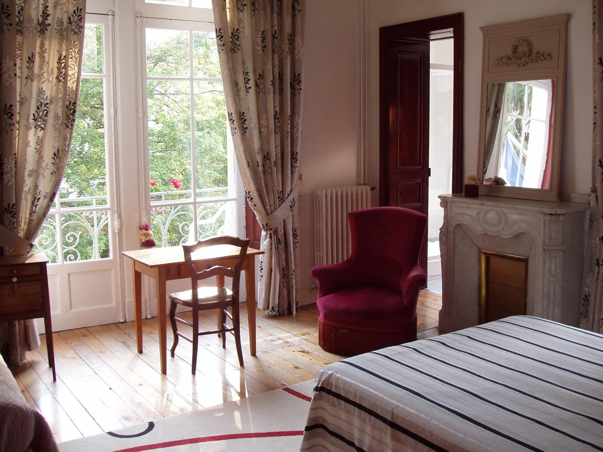 Hôtel Castel de la Pique Bagneres-de-Luchon Quarto foto