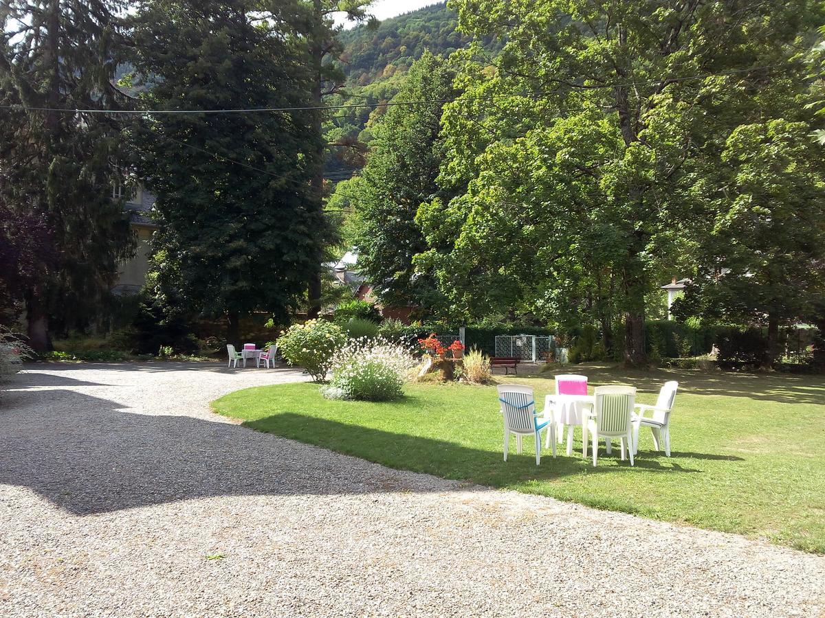 Hôtel Castel de la Pique Bagneres-de-Luchon Exterior foto